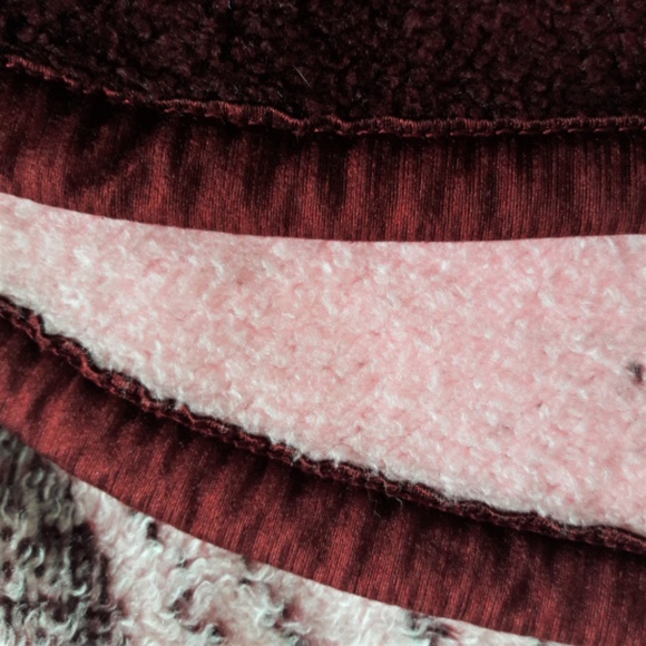 SOLD 80s San Marcos Blanket Tiger Two Sided - Picture 4 of 4